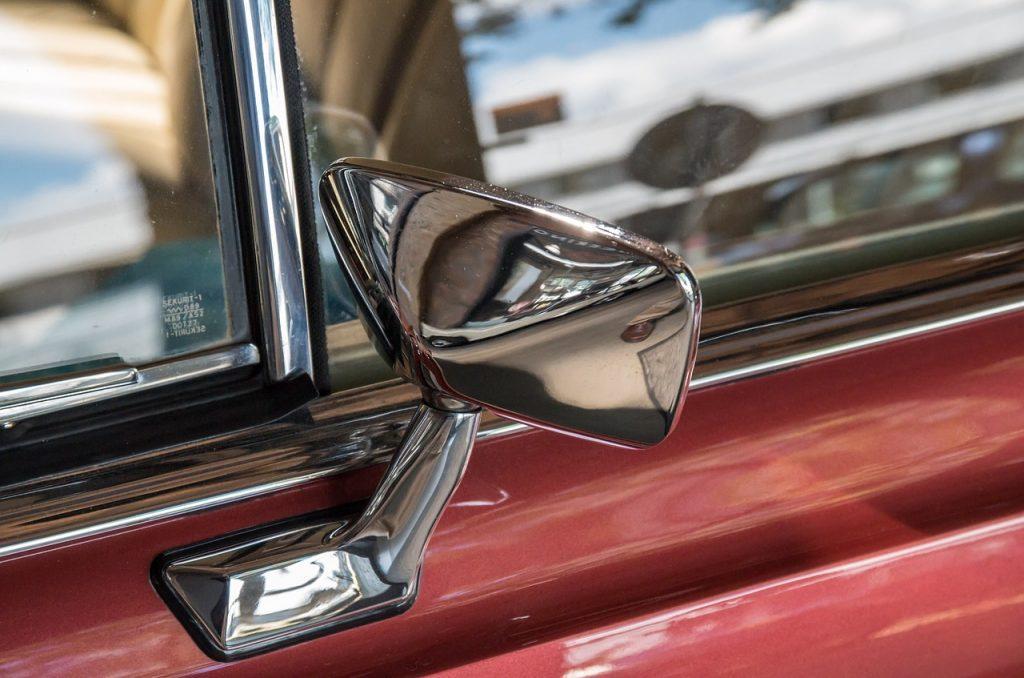 Автомобильные зеркала – от зари до современности