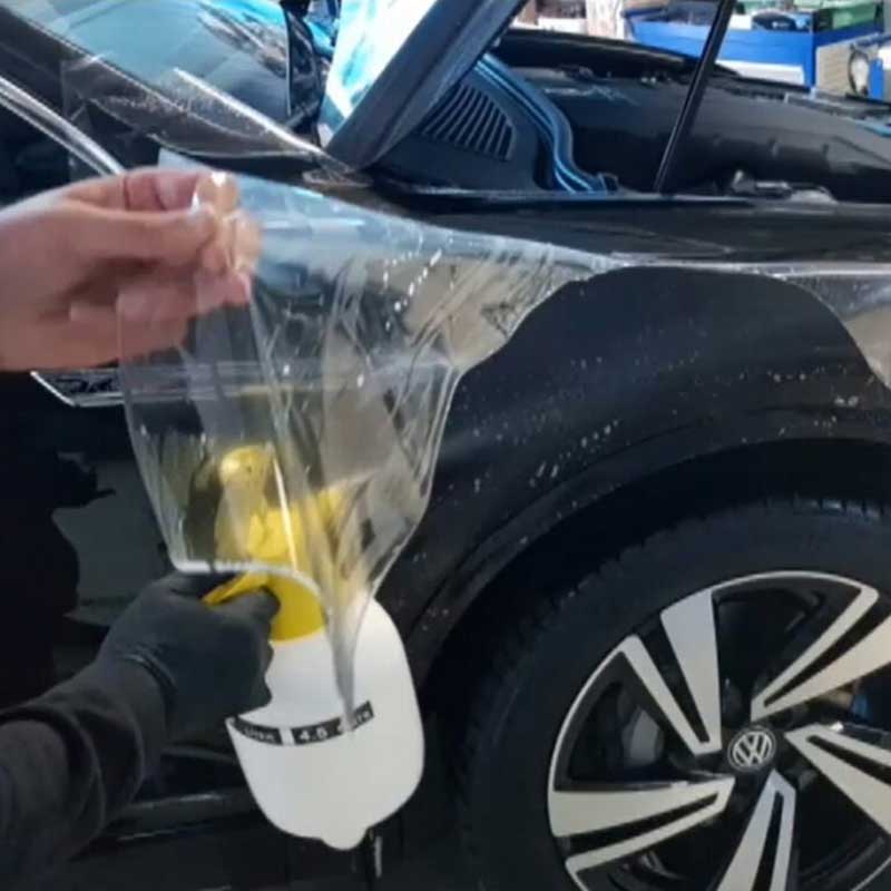Влажный способ покрытия автомобиля плёнкой.