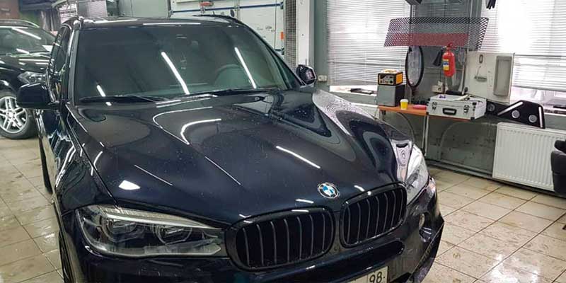 BMW X5 ОКЛЕЙКА ПЛЕНКОЙ SUNTEK