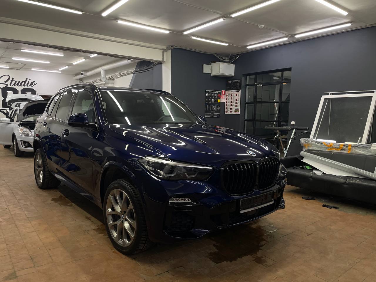 BMW X5 в студии AntiGrav